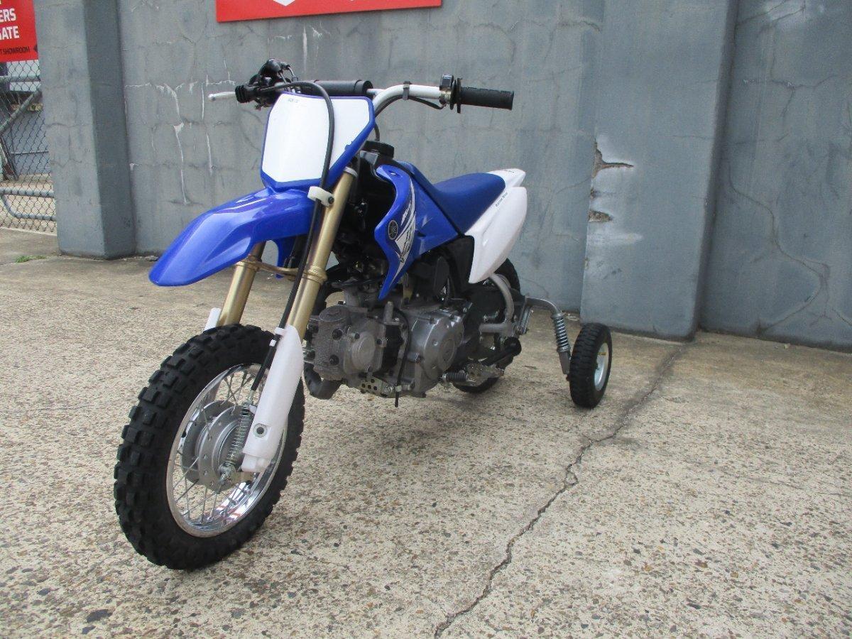 2014 YAMAHA TT-R50E MINI BIKE