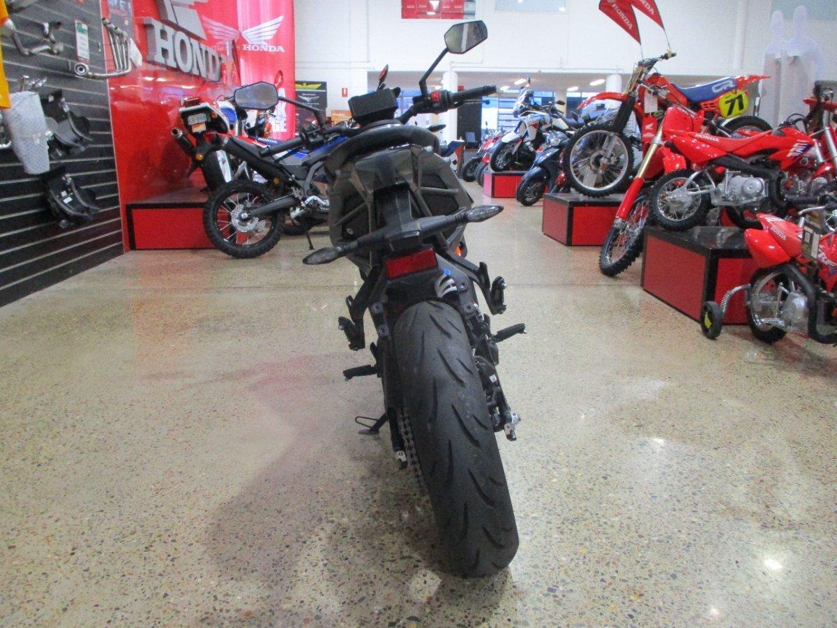 2025 KTM 390 DUKE ROAD