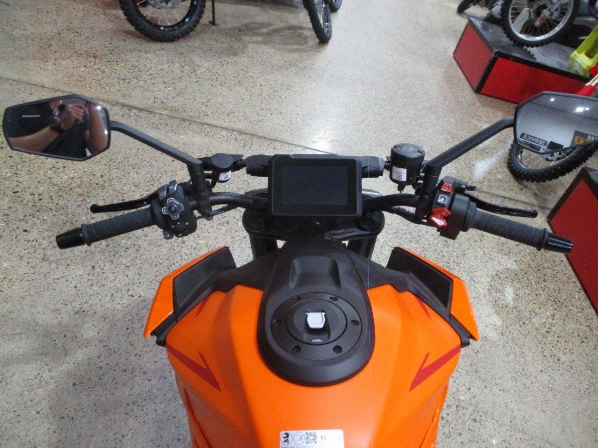 2026 KTM 1390 SUPER DUKE R EVO SPORTS