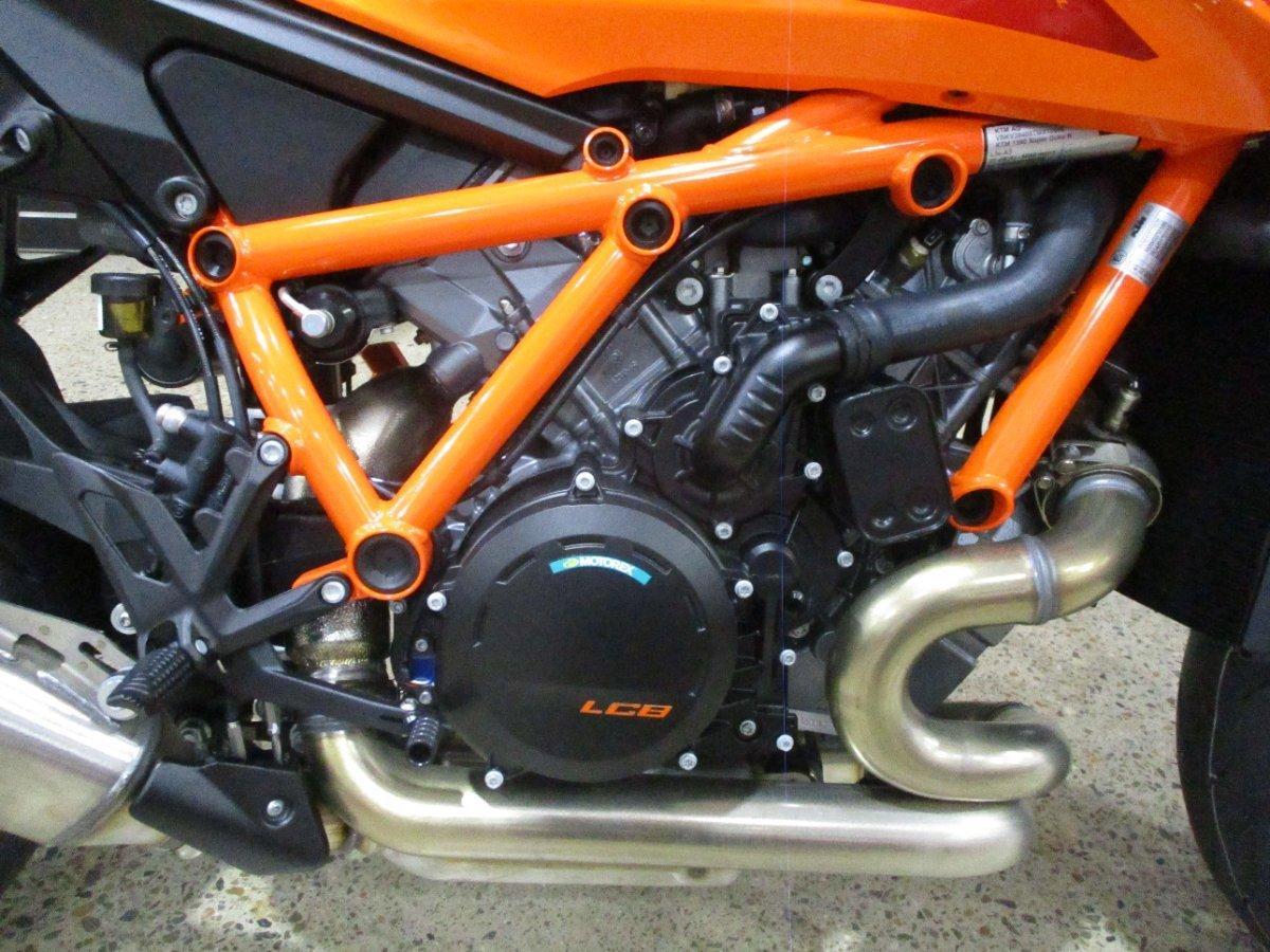 2026 KTM 1390 SUPER DUKE R EVO SPORTS