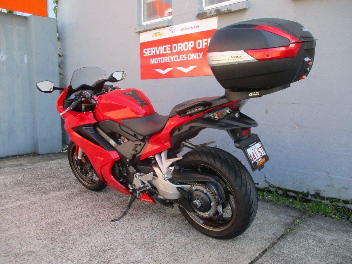 2017 HONDA VFR800F ABS SPORTS