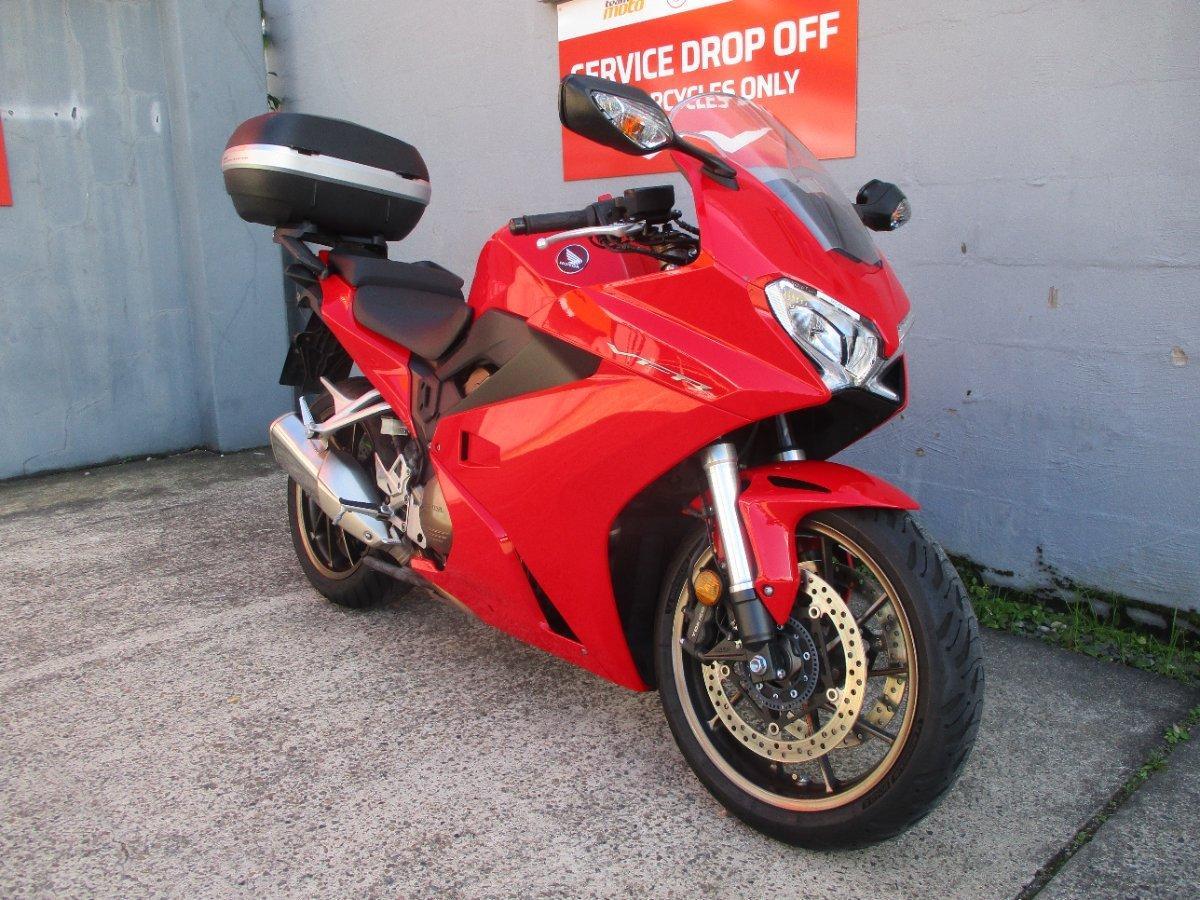 2017 HONDA VFR800F ABS SPORTS