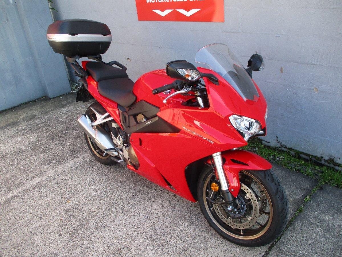 2017 HONDA VFR800F ABS SPORTS
