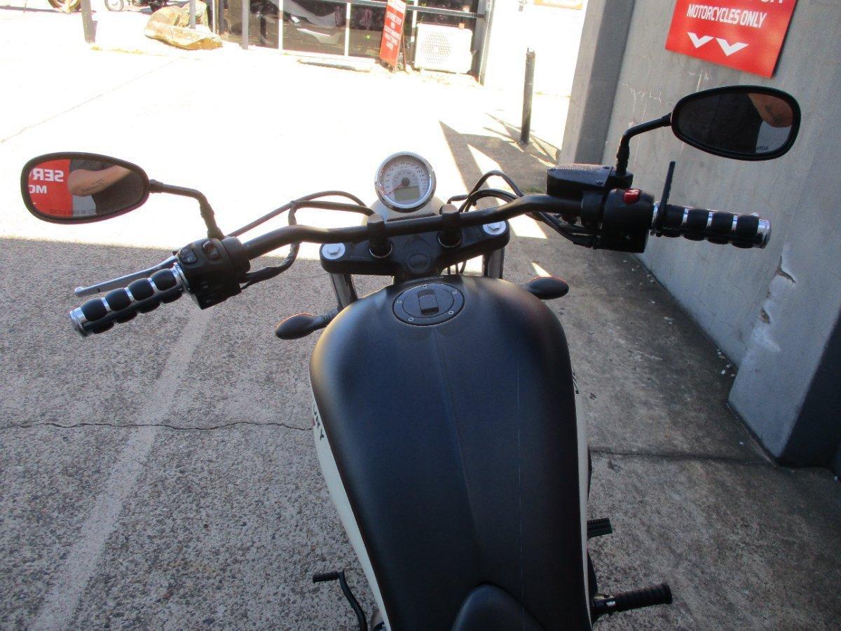 2012 VICTORY HIGHBALL CRUISER
