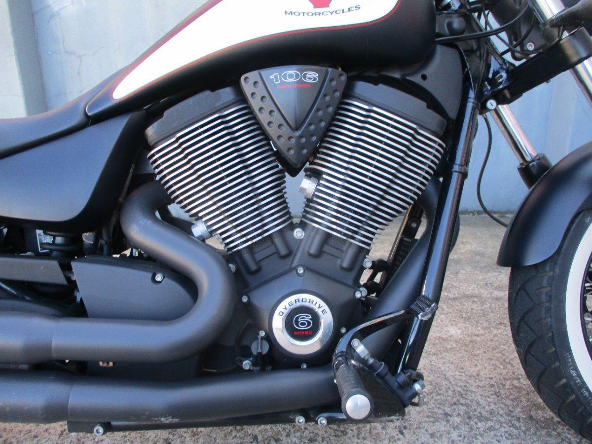 2012 VICTORY HIGHBALL CRUISER