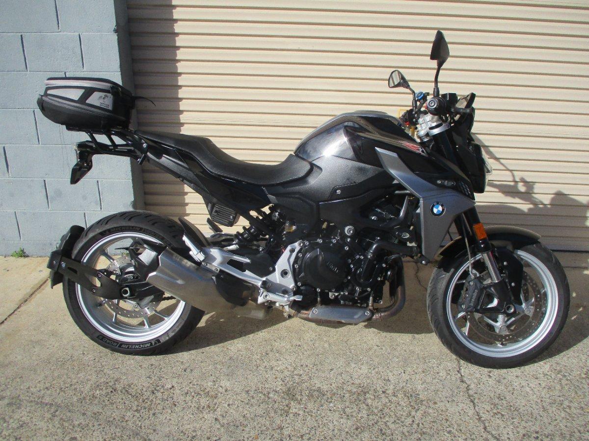 2021 BMW F 900 R ROAD