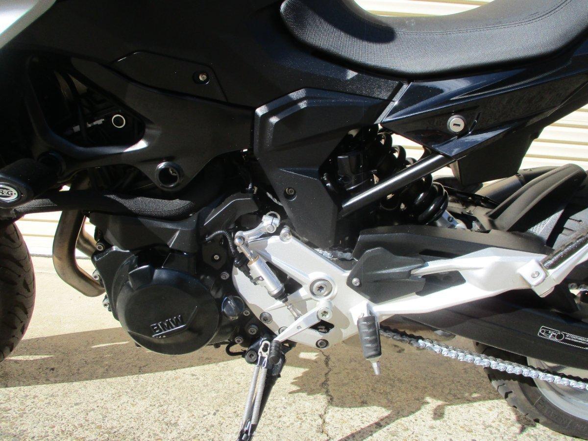 2021 BMW F 900 R ROAD