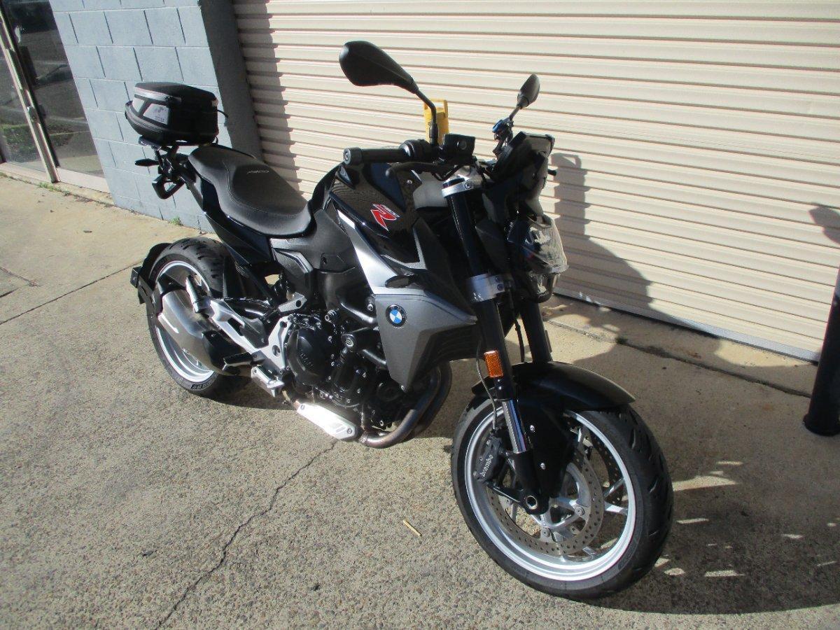2021 BMW F 900 R ROAD