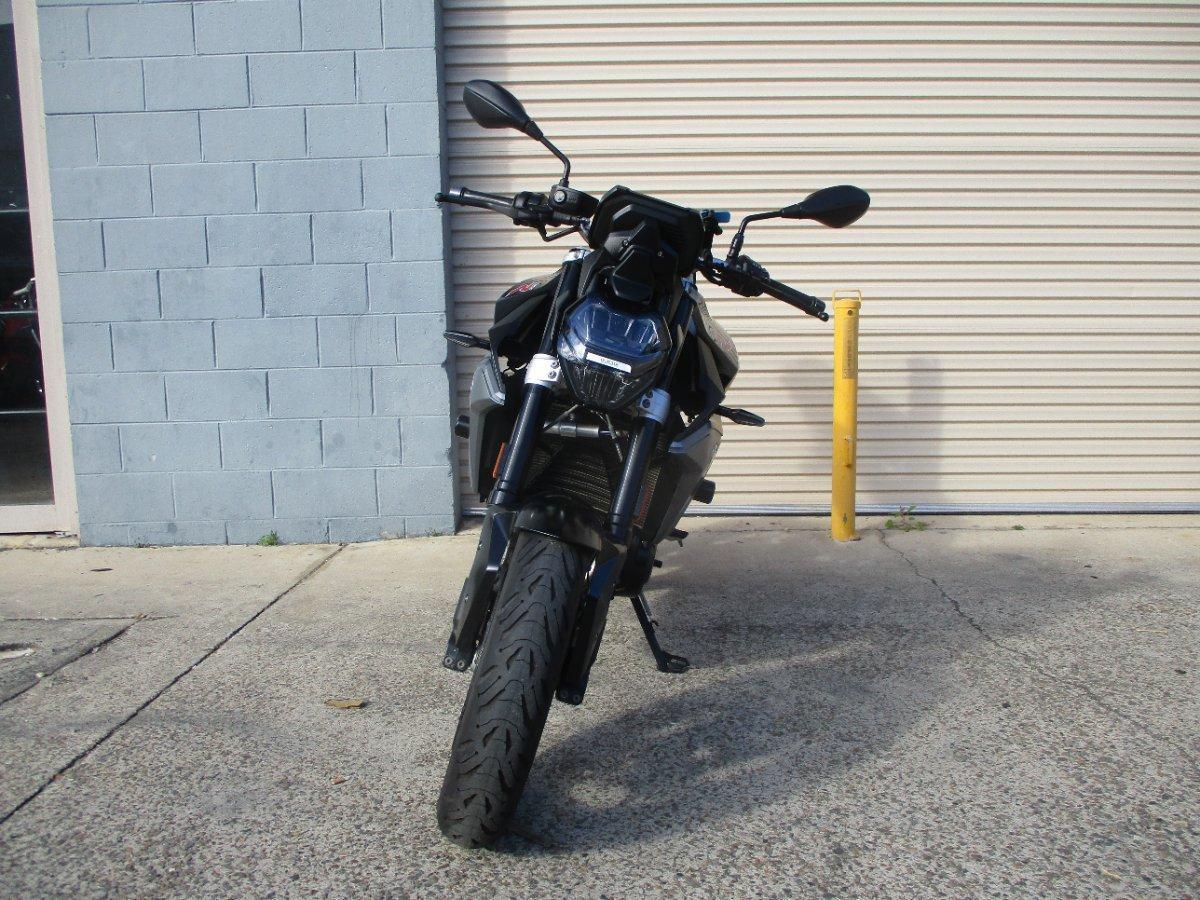 2021 BMW F 900 R ROAD