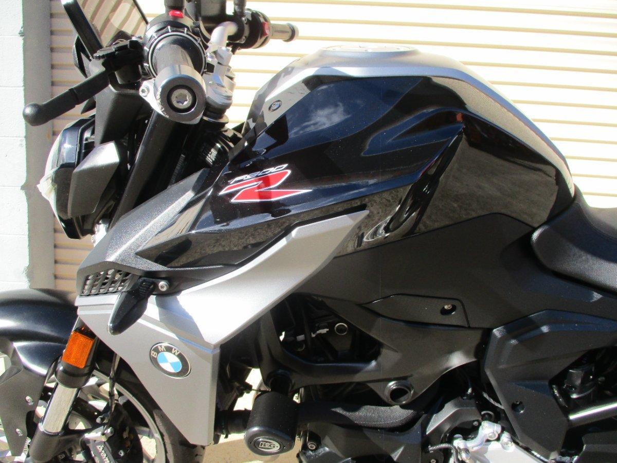 2021 BMW F 900 R ROAD