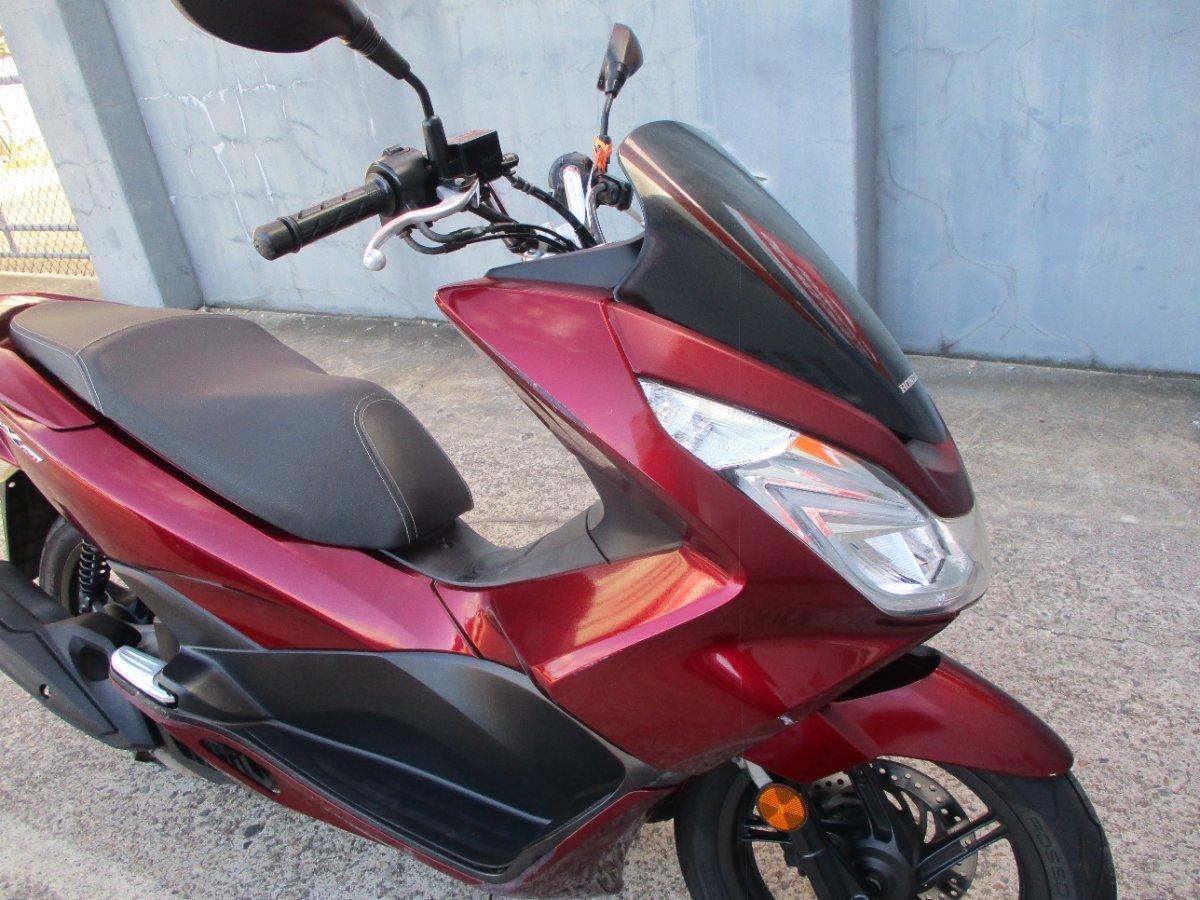 2015 HONDA PCX 150 SCOOTER