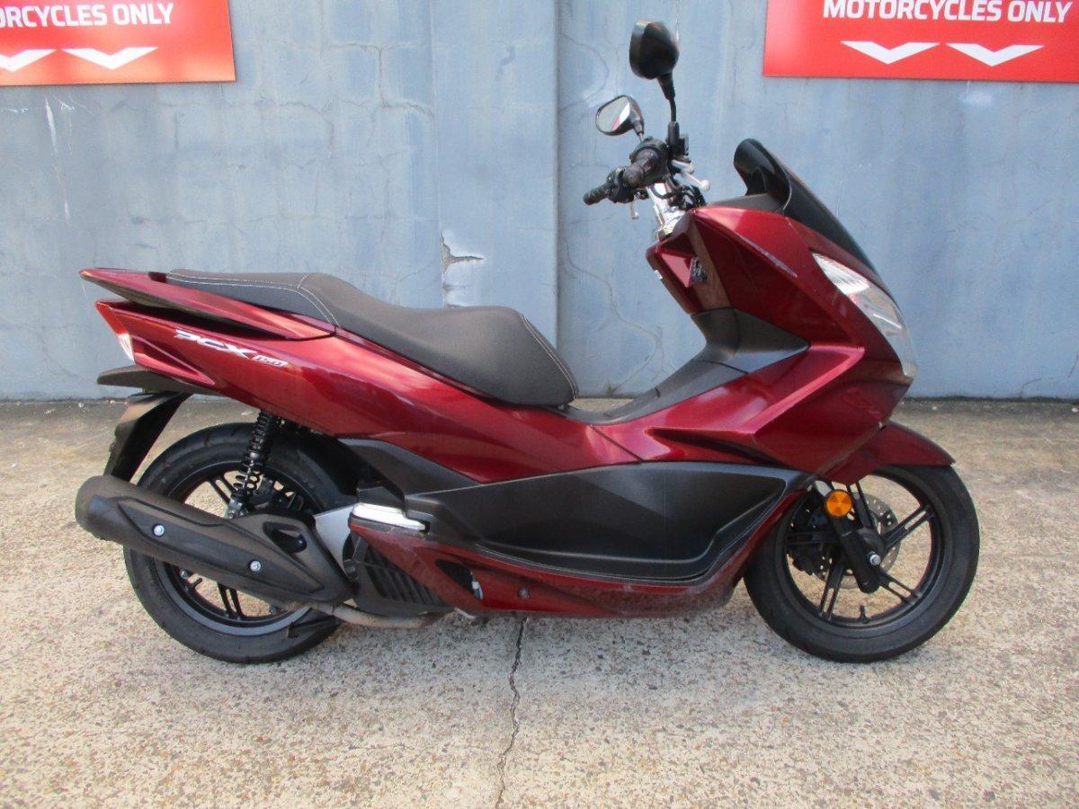 2015 HONDA PCX 150 SCOOTER