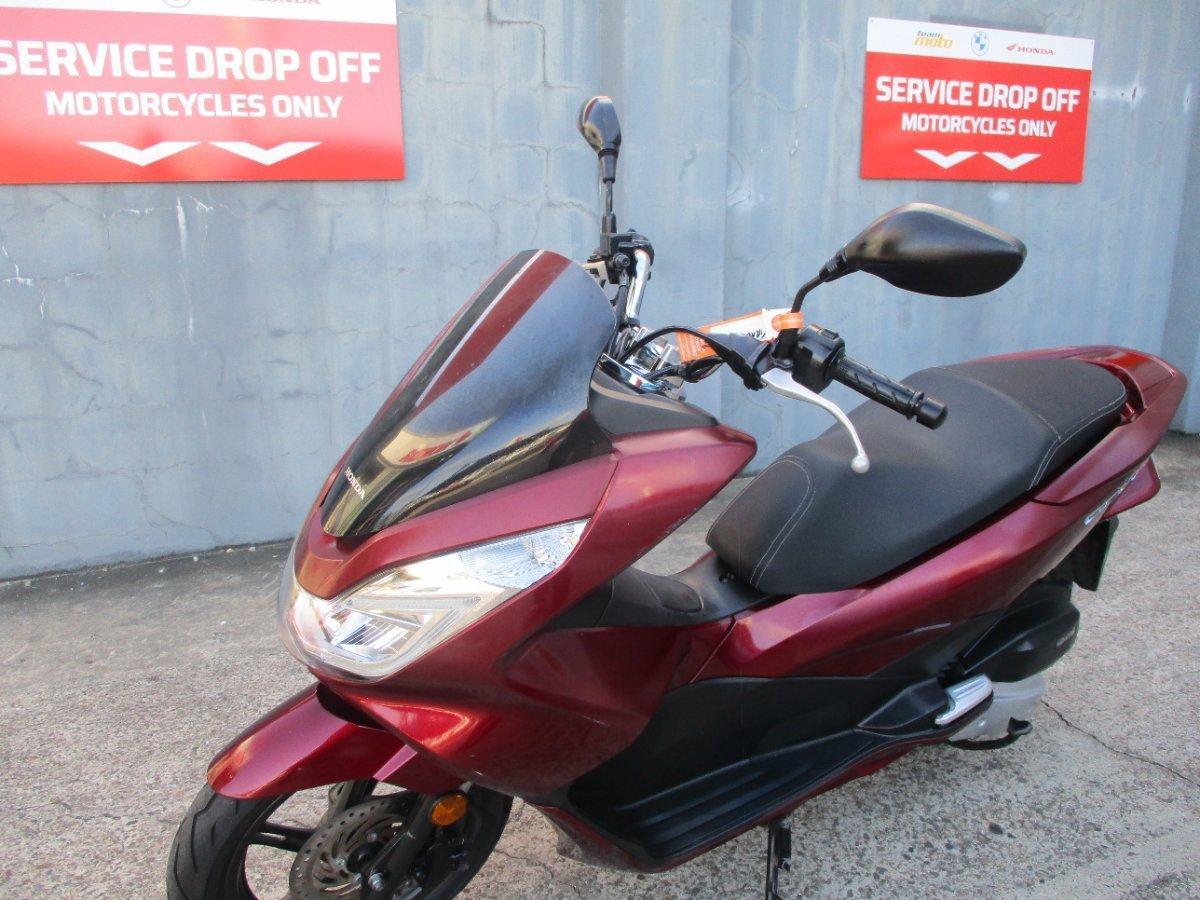 2015 HONDA PCX 150 SCOOTER