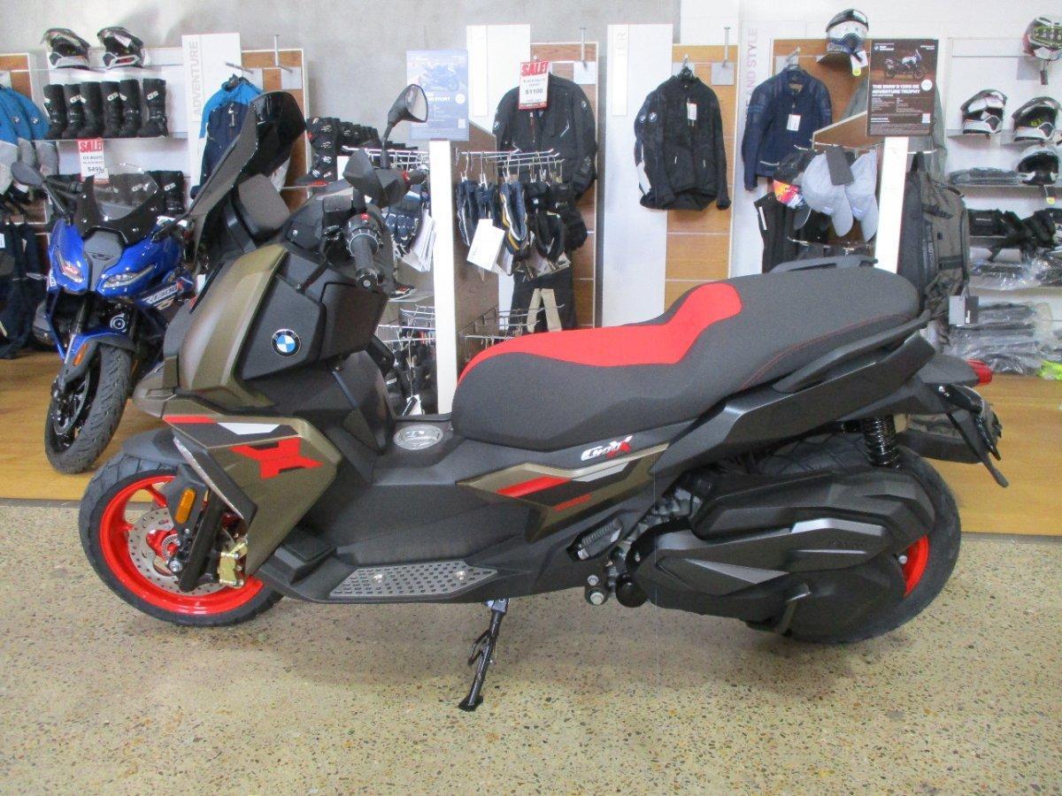 2025 BMW C 400 X ION SCOOTER