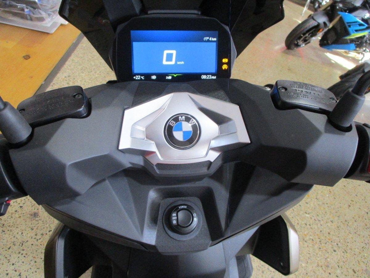 2025 BMW C 400 X ION SCOOTER
