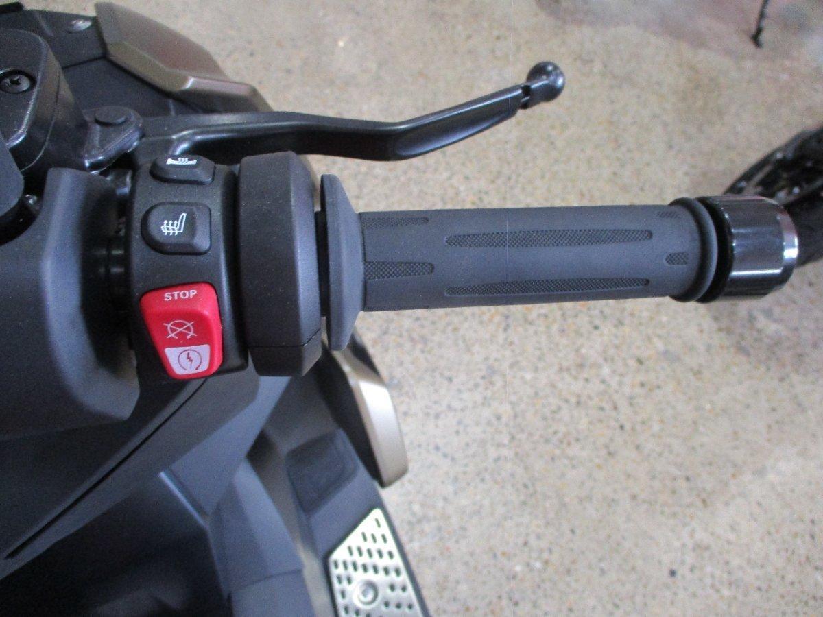 2025 BMW C 400 X ION SCOOTER