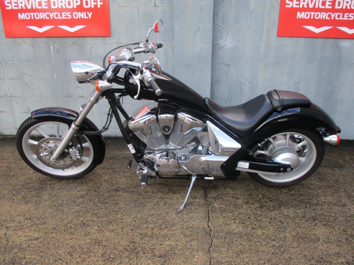 2010 HONDA VT1300CX FURY CRUISER