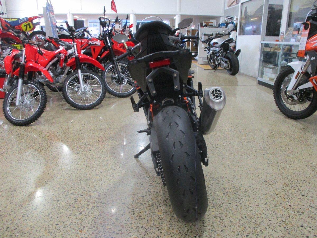 2026 KTM 990 RC R SPORTS