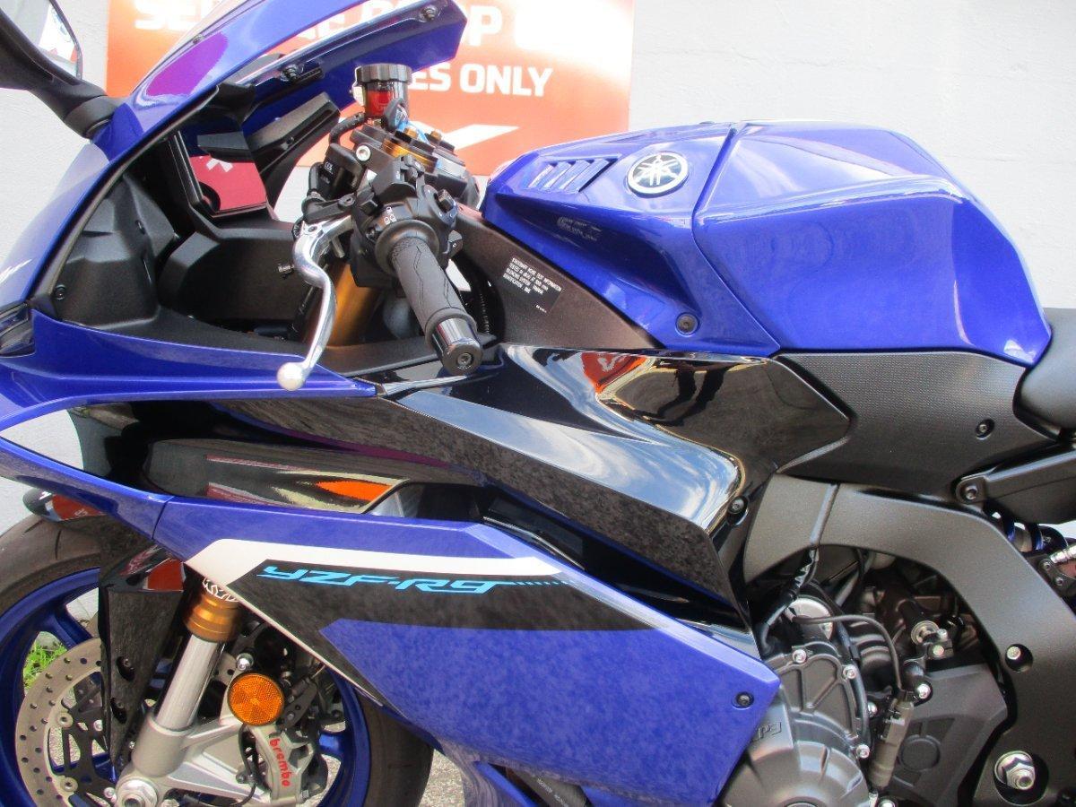 2025 YAMAHA YZF-R9 SPORTS