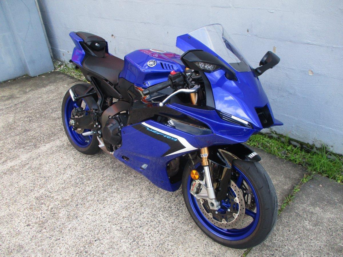 2025 YAMAHA YZF-R9 SPORTS
