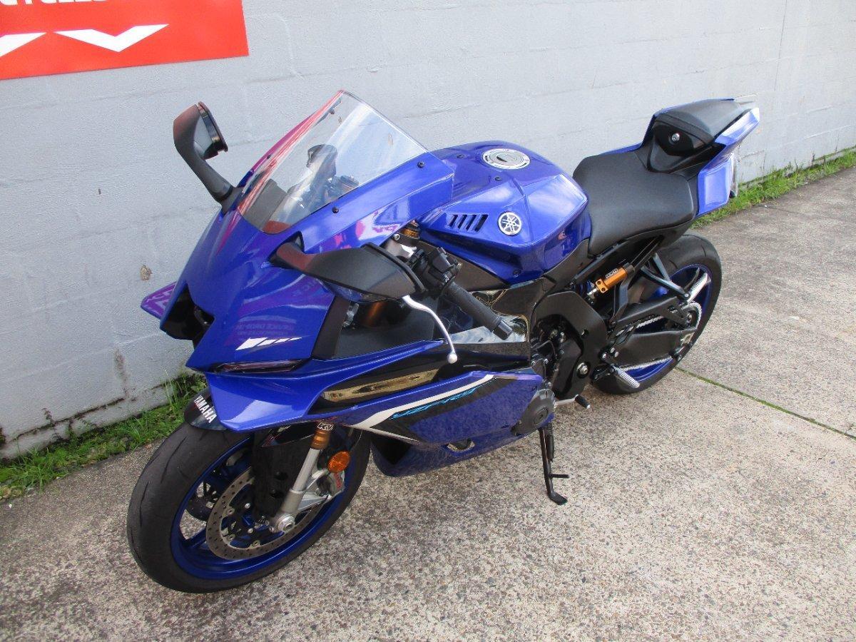 2025 YAMAHA YZF-R9 SPORTS