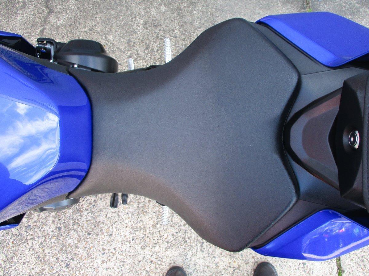 2025 YAMAHA YZF-R9 SPORTS