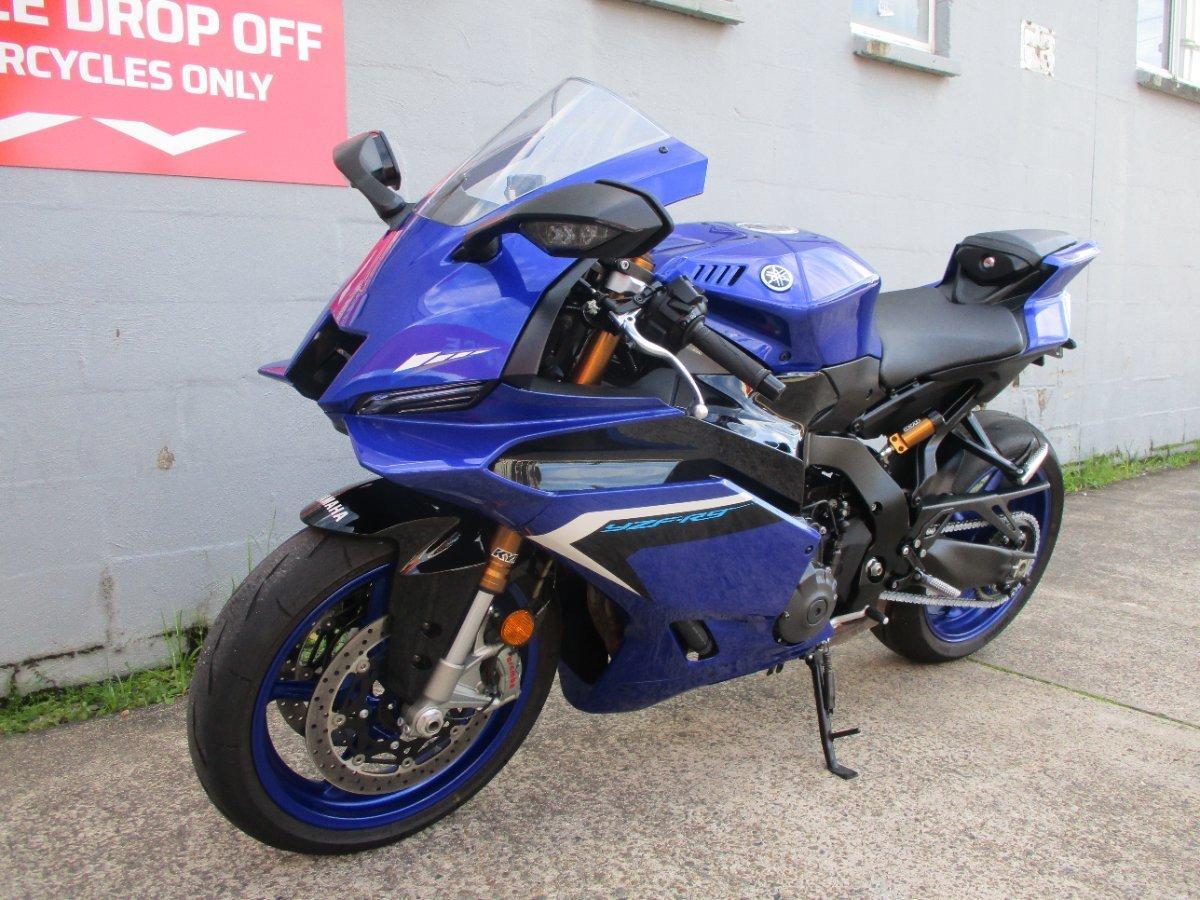 2025 YAMAHA YZF-R9 SPORTS
