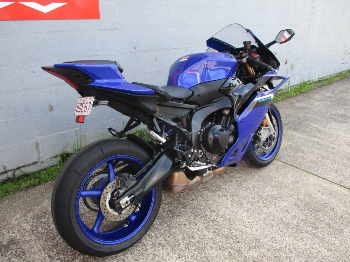 2025 YAMAHA YZF-R9 SPORTS