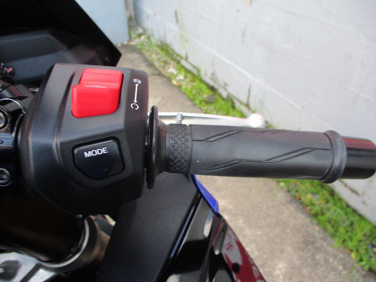 2025 YAMAHA YZF-R9 SPORTS