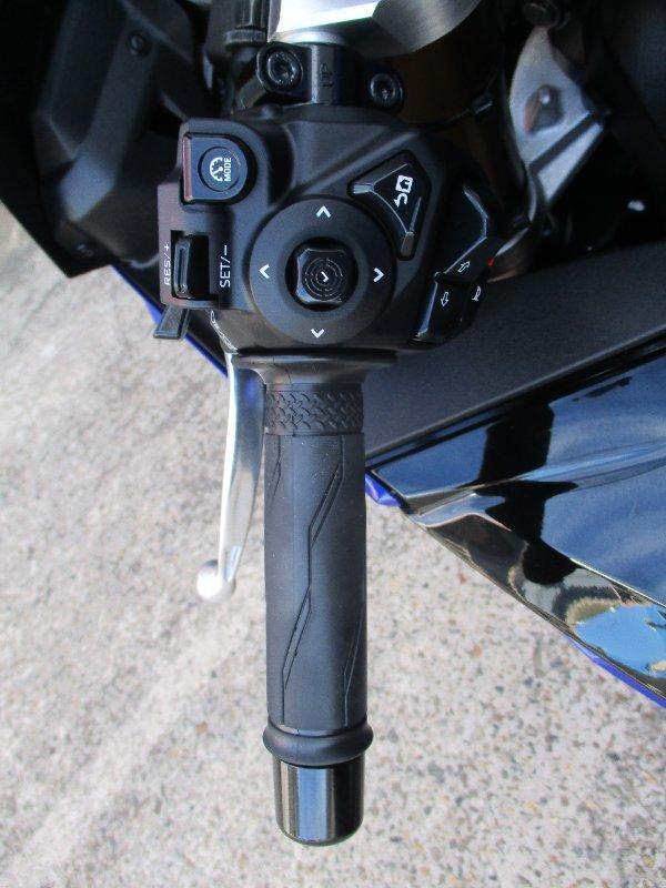 2025 YAMAHA YZF-R9 SPORTS