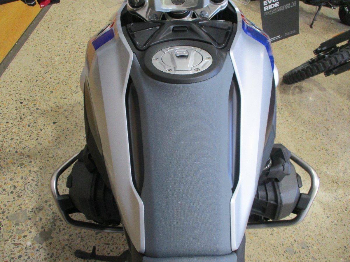 2026 BMW R 1300 GS TROPHY DUAL SPORTS