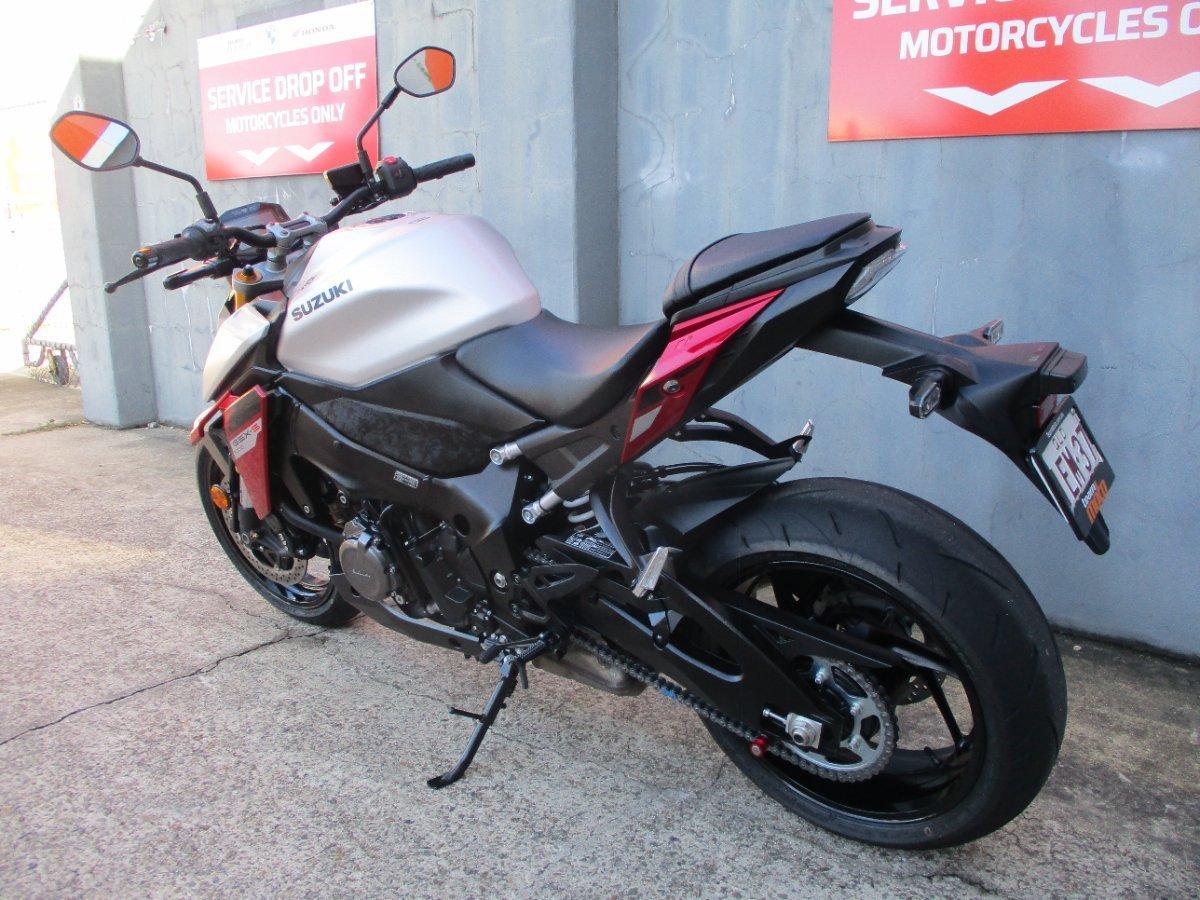 2023 SUZUKI GSX-S1000 ROAD