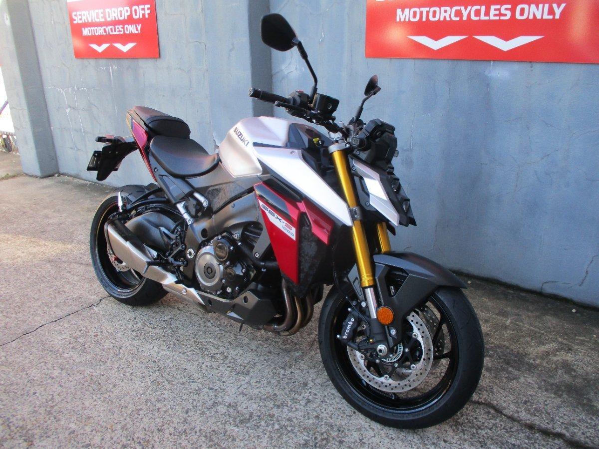 2023 SUZUKI GSX-S1000 ROAD