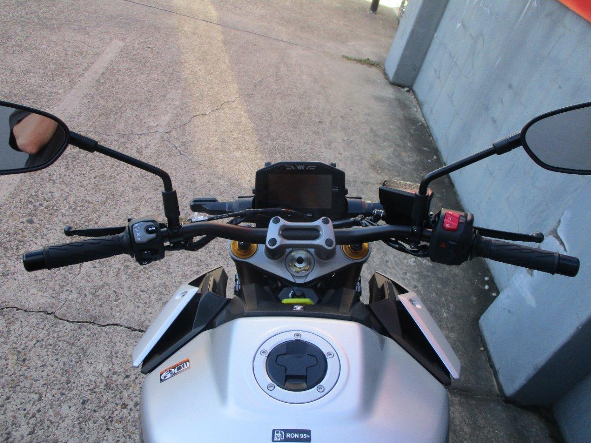 2023 SUZUKI GSX-S1000 ROAD