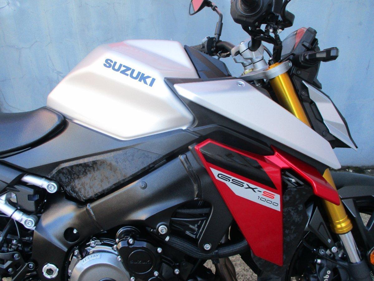 2023 SUZUKI GSX-S1000 ROAD