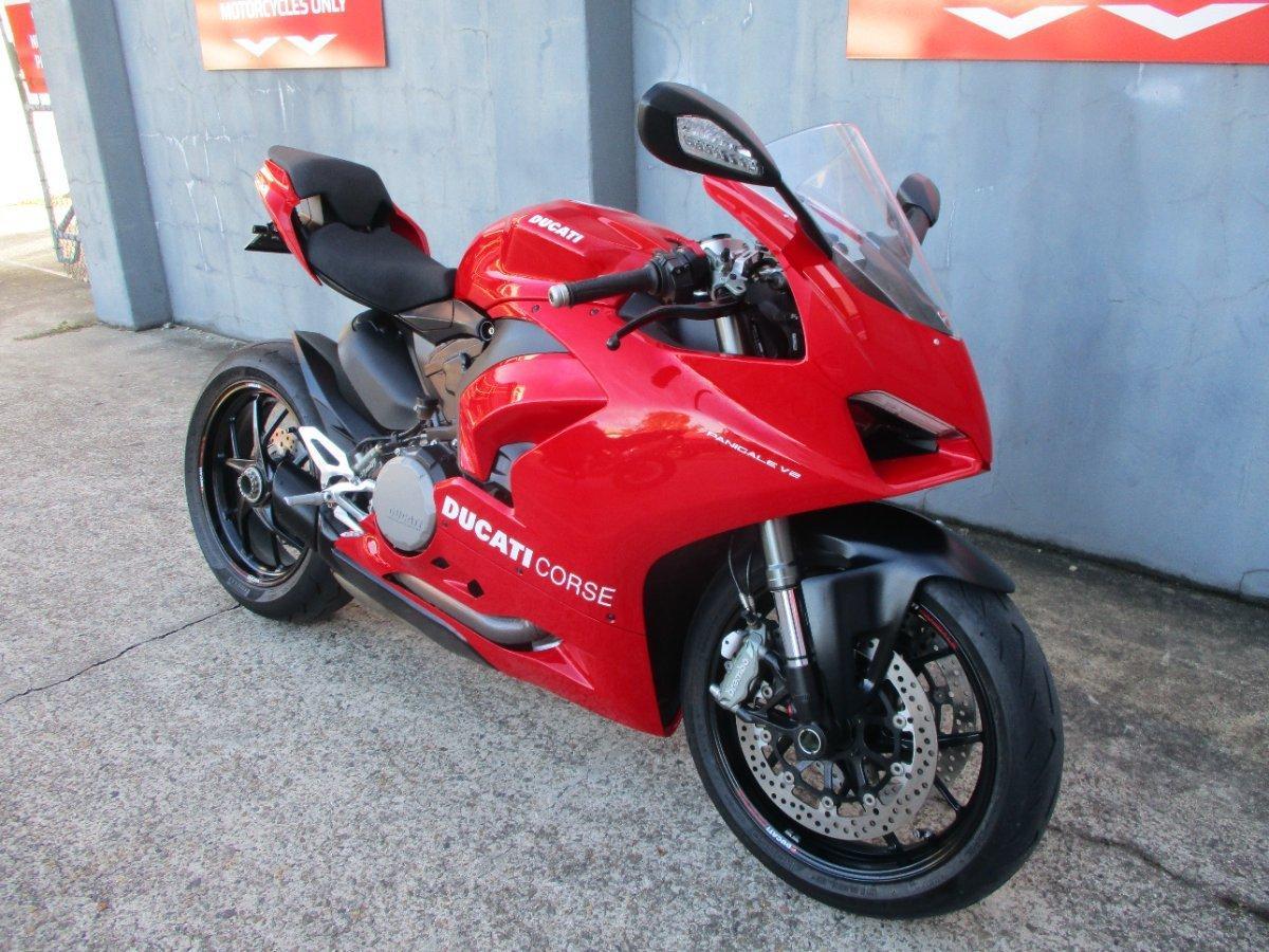 2021 DUCATI PANIGALE V2 SPORTS