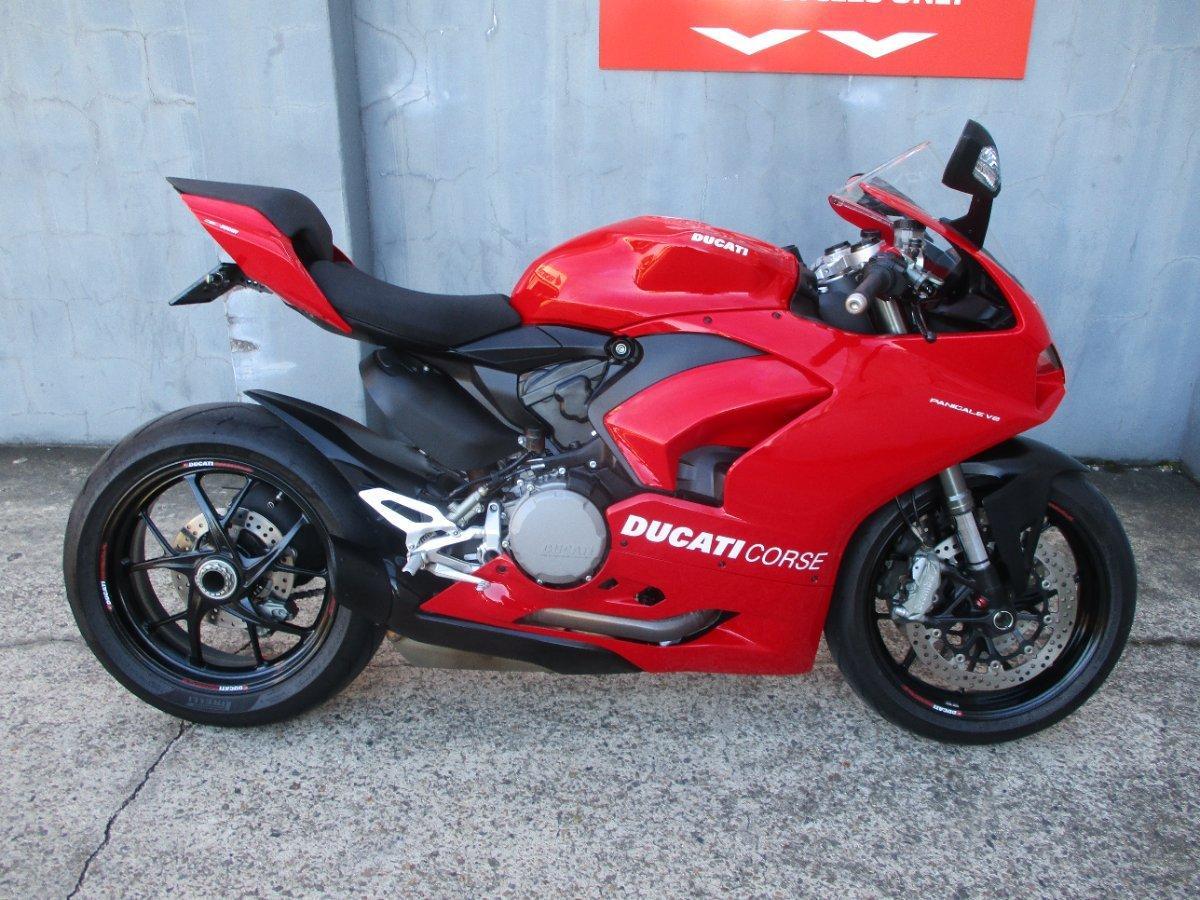 2021 DUCATI PANIGALE V2 SPORTS