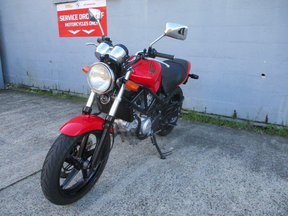 2007 HONDA VTR250 ROAD