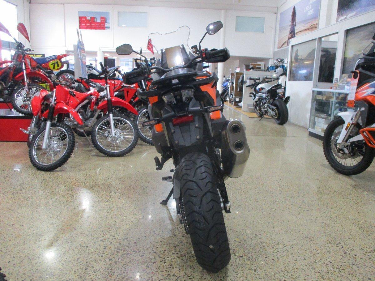 2026 KTM 1390 SUPER ADVENTURE S DUAL SPORTS