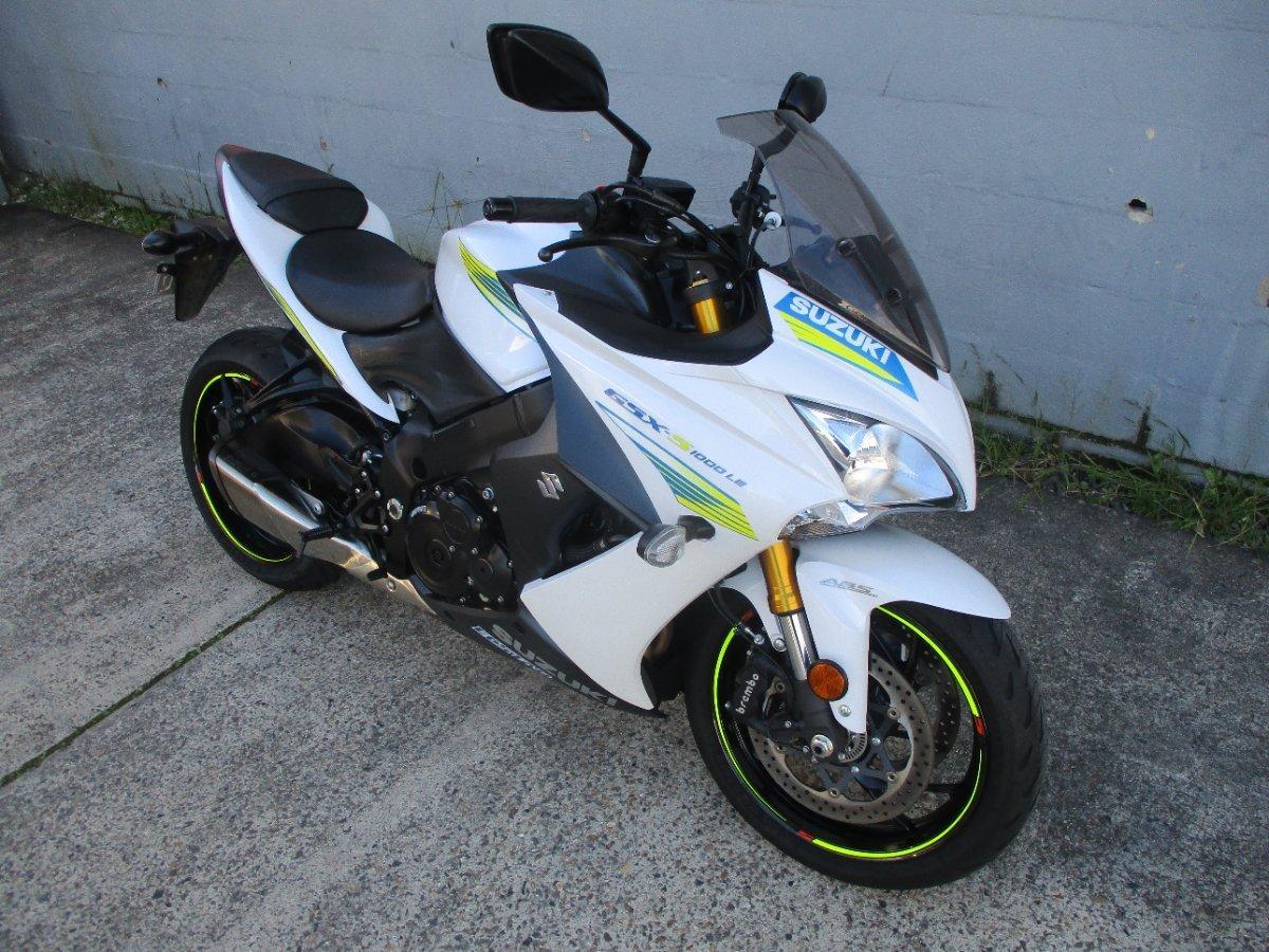2017 SUZUKI GSX-S1000F ROAD
