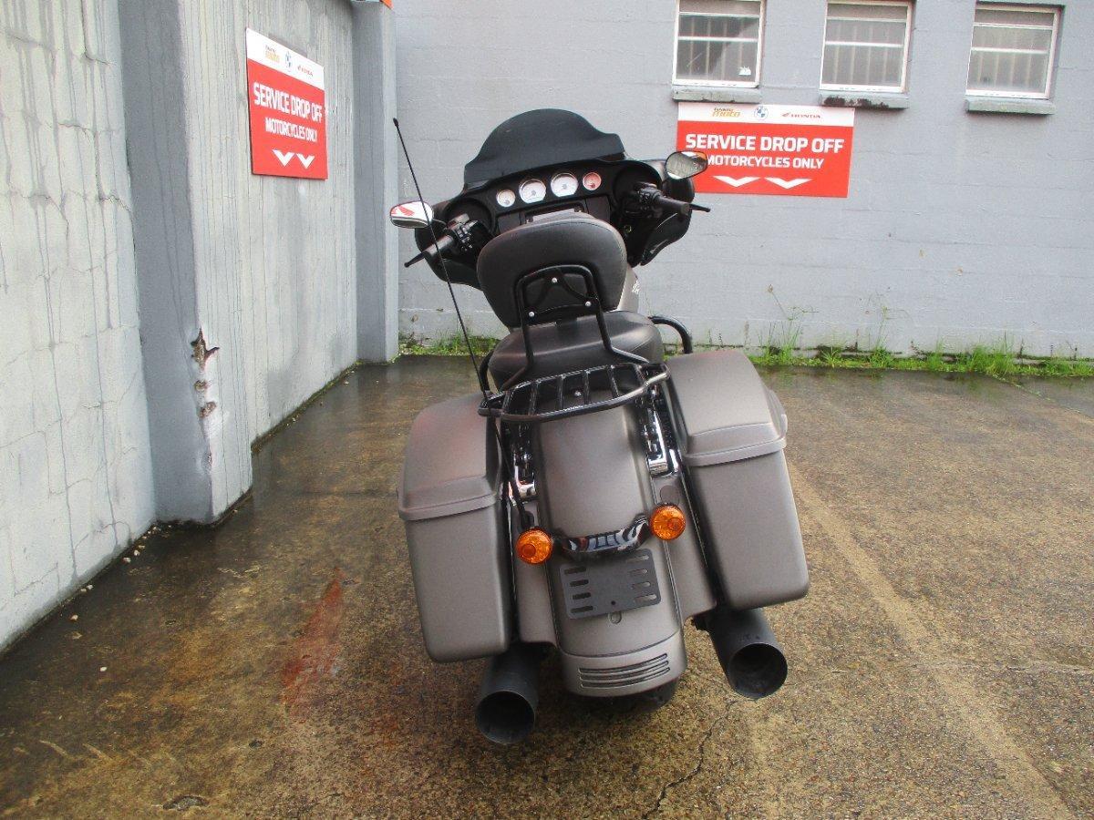 2018 HARLEY-DAVIDSON FLHX STREET GLIDE CRUISER