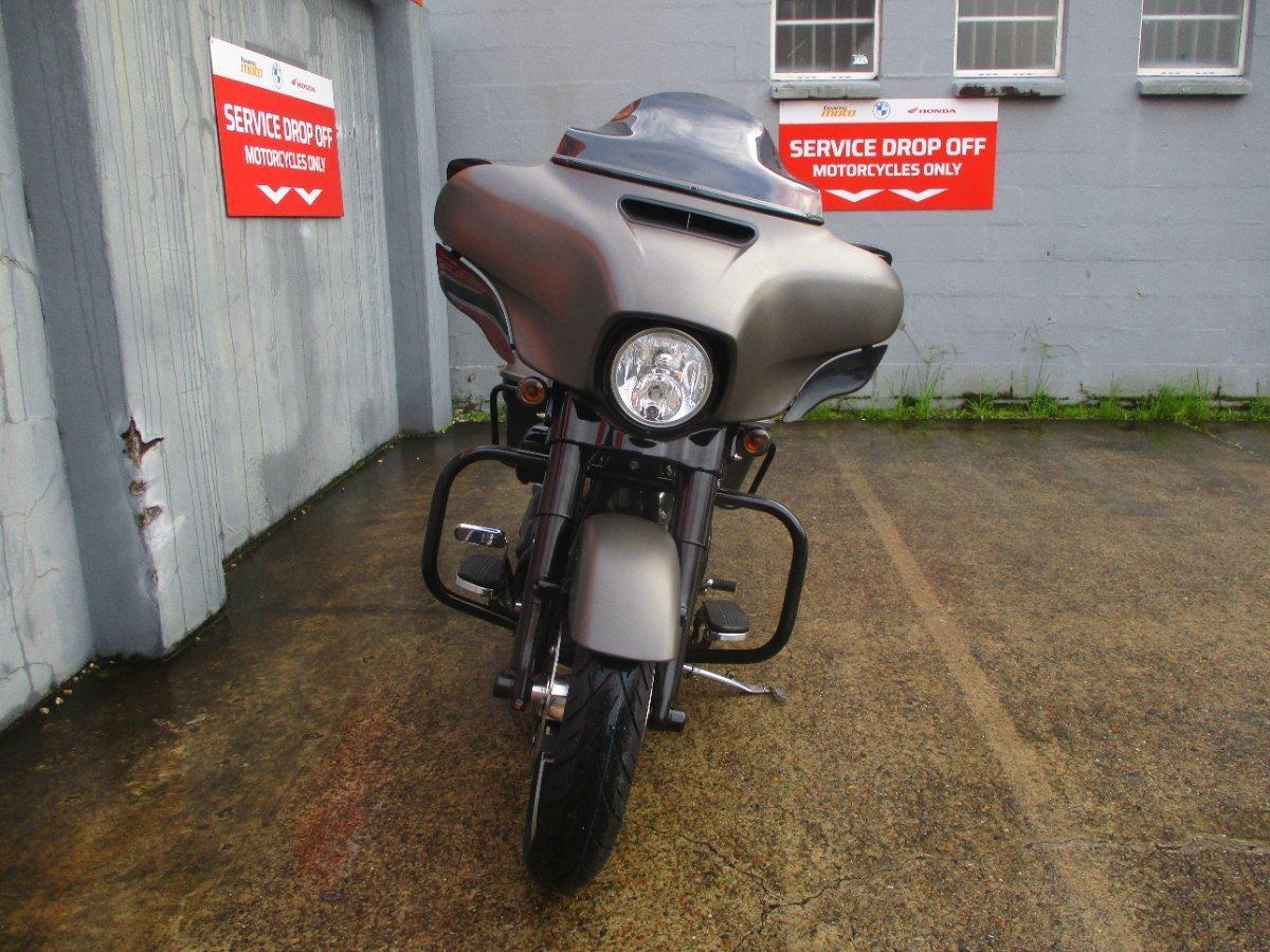 2018 HARLEY-DAVIDSON FLHX STREET GLIDE CRUISER