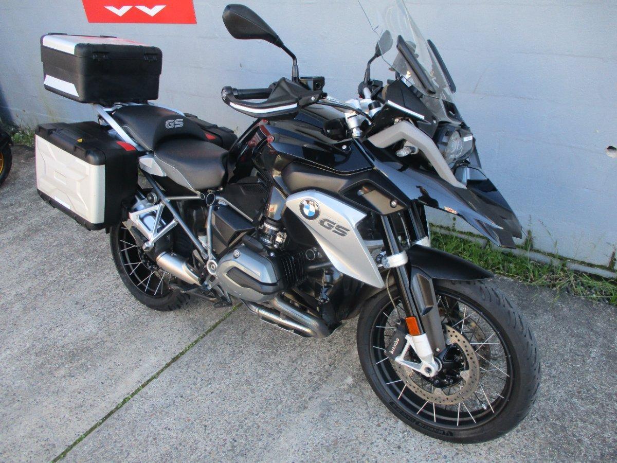 2016 BMW R 1200 GS TRIPLE BLACK DUAL SPORTS