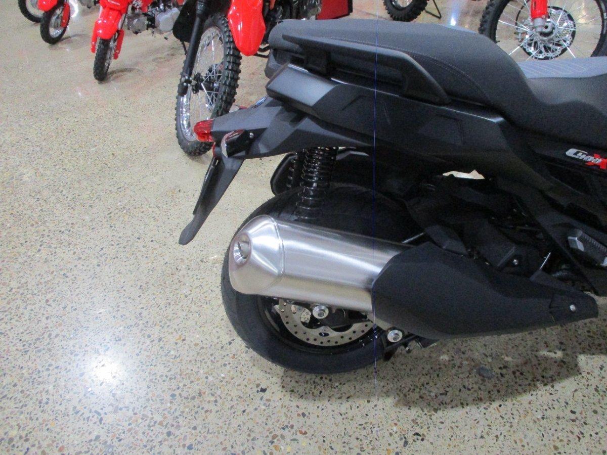 2026 BMW C 400 X ION SCOOTER