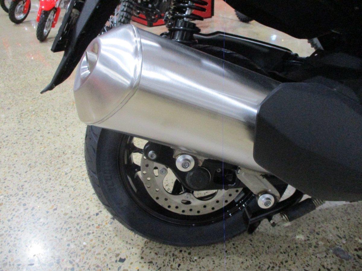 2026 BMW C 400 X ION SCOOTER