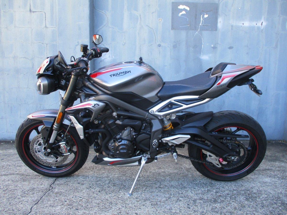2020 TRIUMPH STREET TRIPLE RS ROAD