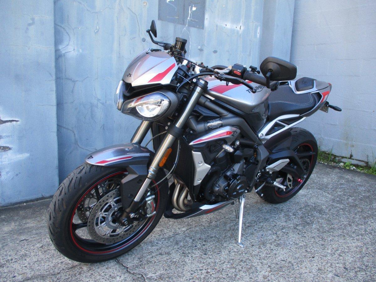 2020 TRIUMPH STREET TRIPLE RS ROAD