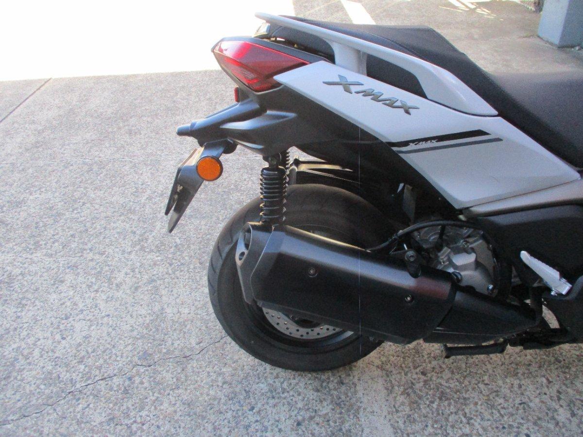2023 YAMAHA XMAX 300 (CZD300A) SCOOTER