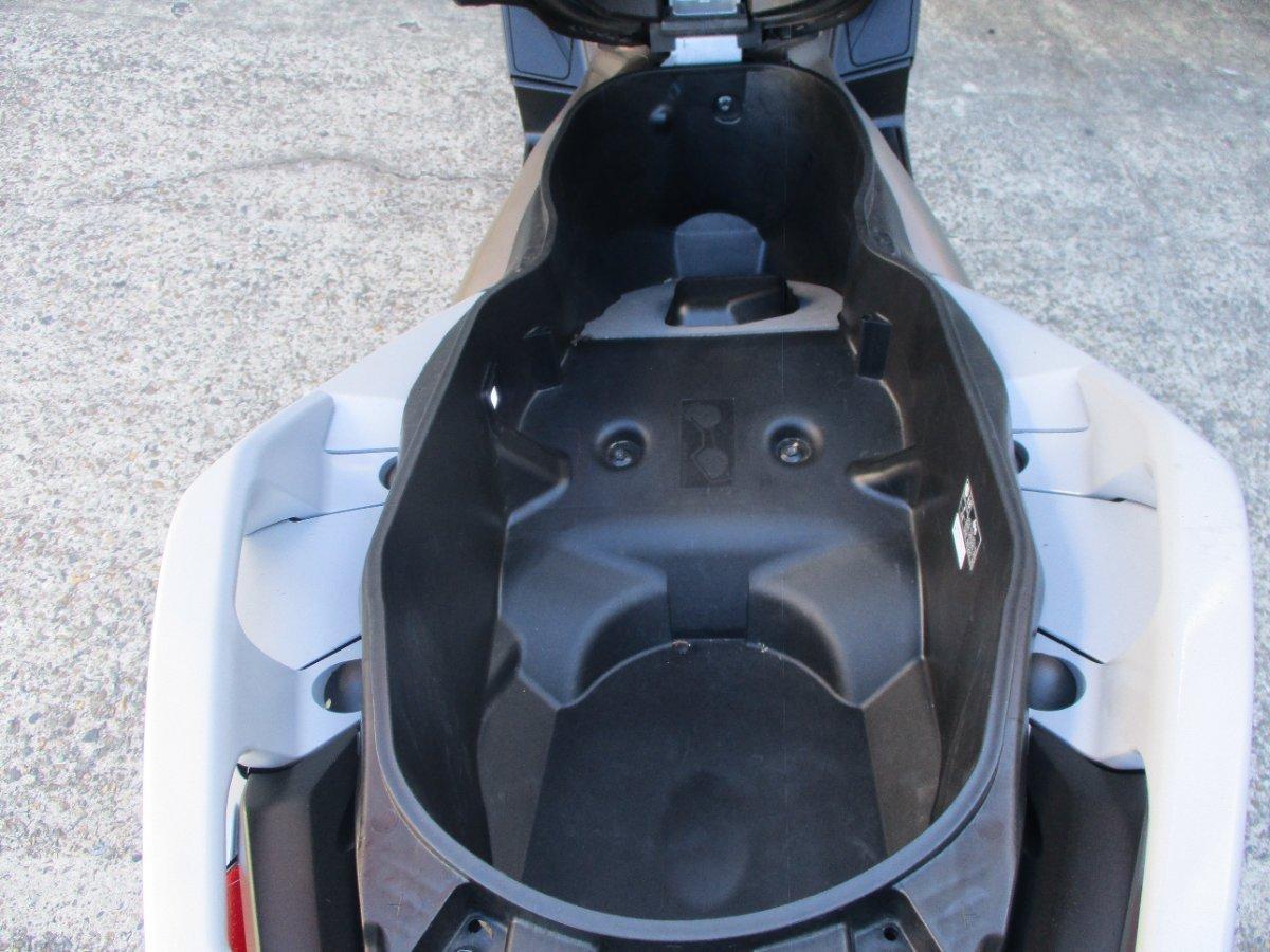 2023 YAMAHA XMAX 300 (CZD300A) SCOOTER