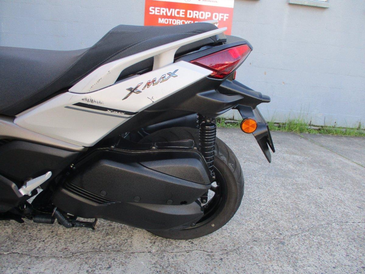 2023 YAMAHA XMAX 300 (CZD300A) SCOOTER